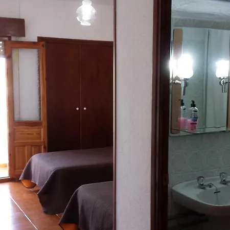Hospederia Montes Hostel